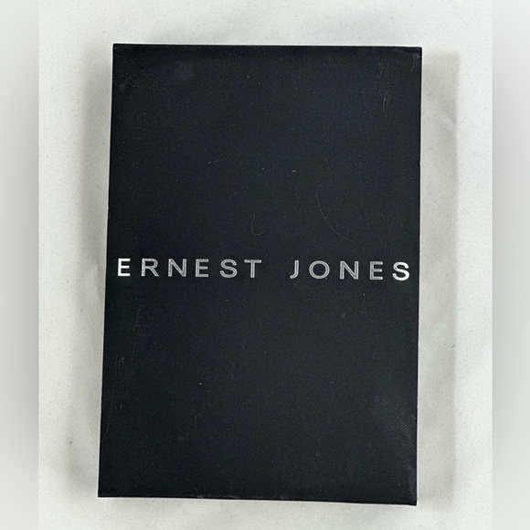 Ernest Jones white gold diamond necklace *matching earrings available* - Picture 4 of 10